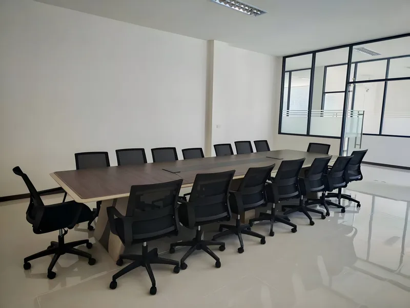 ห้องประชุมที่สำนักงาน DTS Auto Parts กรุงเทพฯ